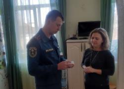 Сотрудники МЧС посетили одну из многодетных семей Кронштадта